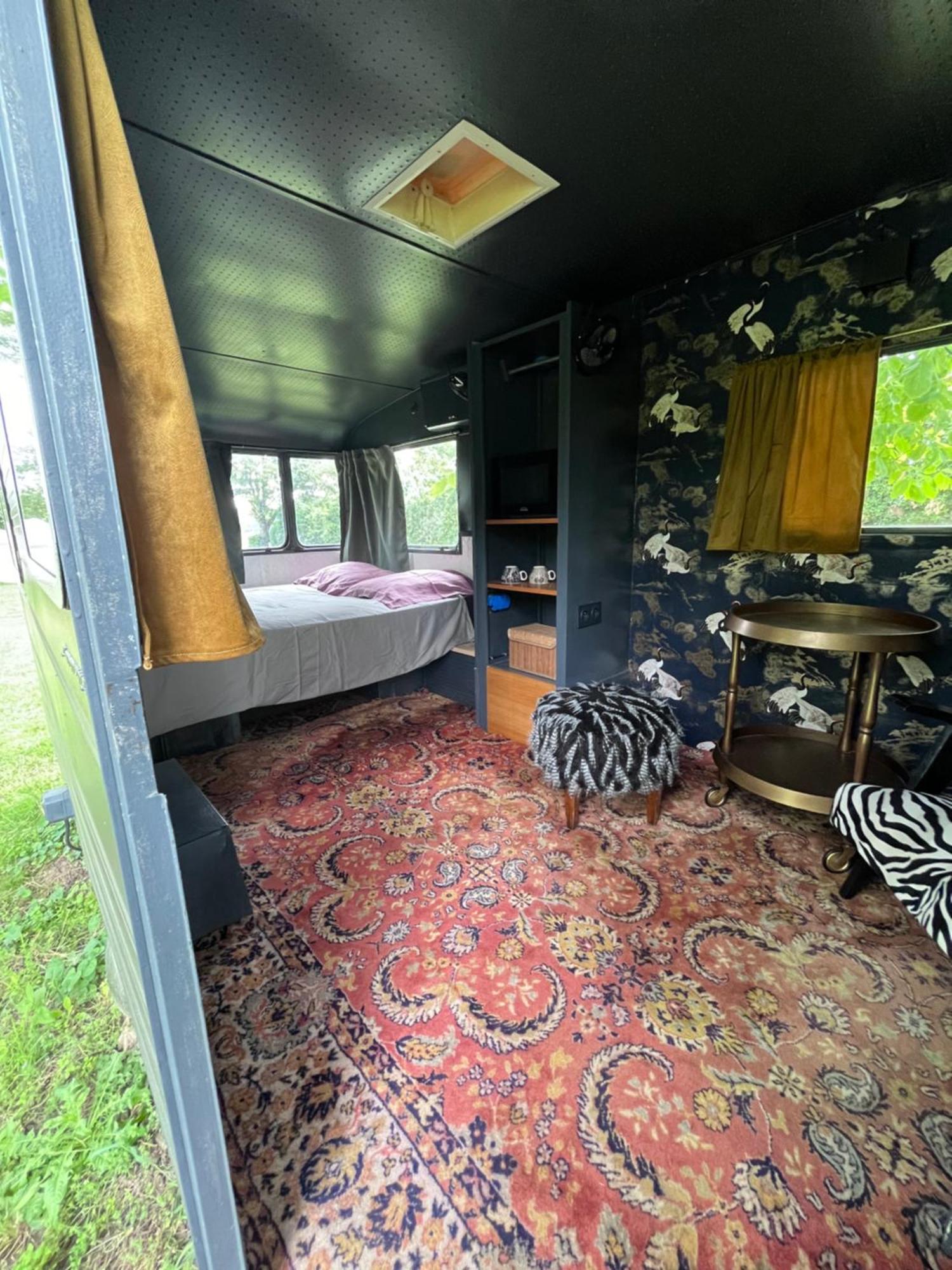Les Cabanes Du Vigne Molandier Екстериор снимка
